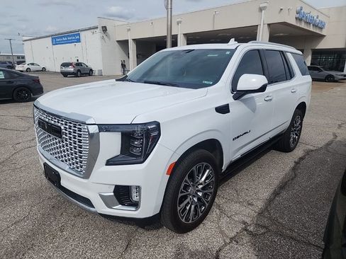 Used 2023 GMC Yukon Denali image 1