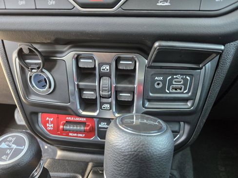 New 2026 Jeep Gladiator Mojave image 14