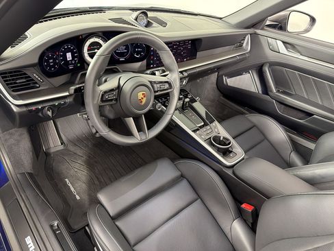 Certified 2025 Porsche 911 Turbo S AWD/4WD image 4