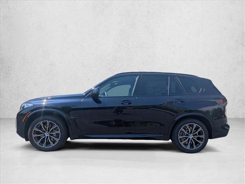 Used 2026 BMW X5 xDrive50e w/ M Sport Package image 9