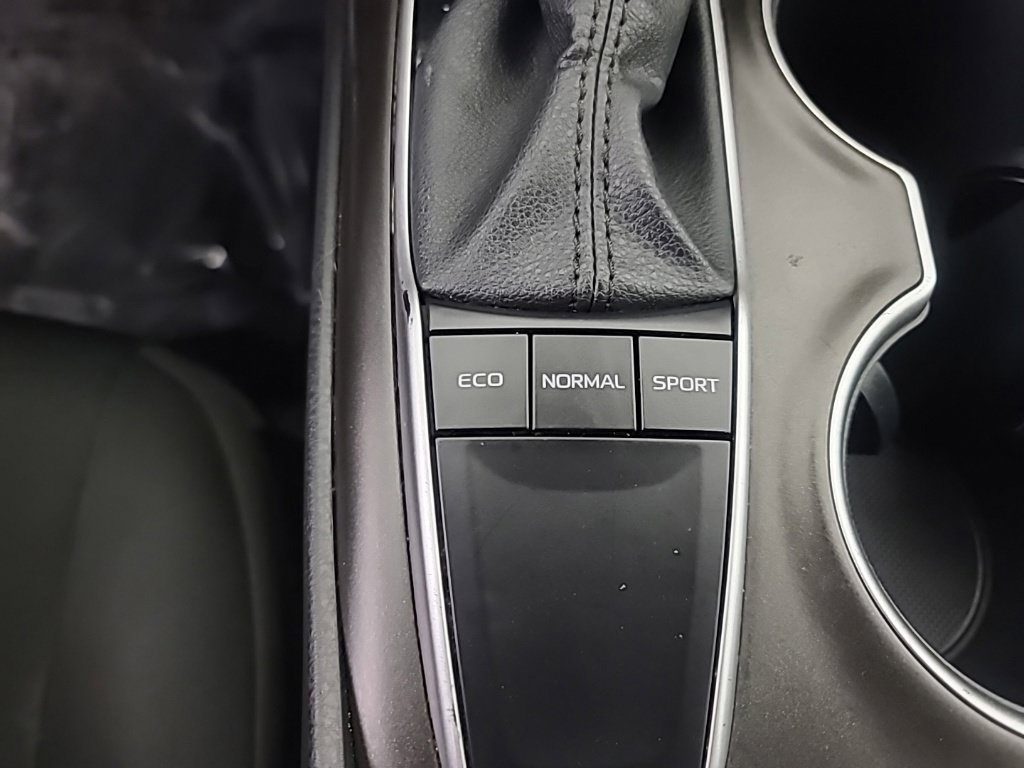 Used 2024 Toyota Camry LE FWD image 35