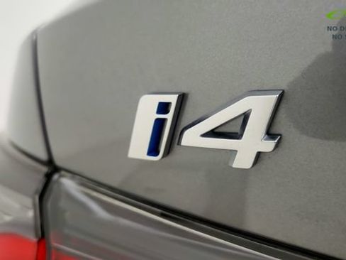 Used 2023 BMW i4 eDrive35 RWD image 31