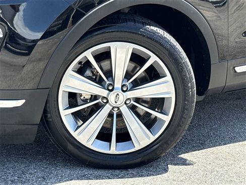 Used 2018 Ford Explorer Limited image 41