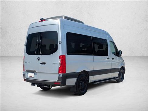 Used 2025 Mercedes-Benz Sprinter 2500 image 5
