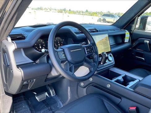 New 2026 Land Rover Defender 110 X AWD/4WD image 12