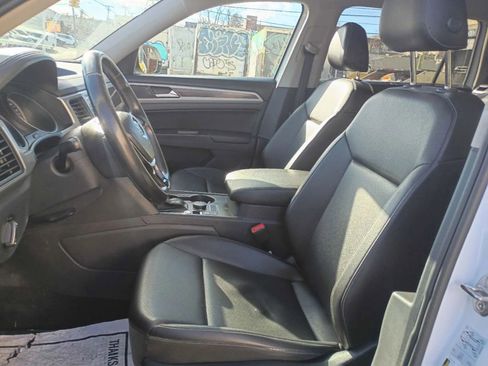 Used 2018 Volkswagen Atlas SE image 16