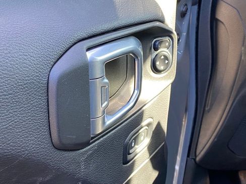 Used 2023 Jeep Wrangler Unlimited Sahara image 11