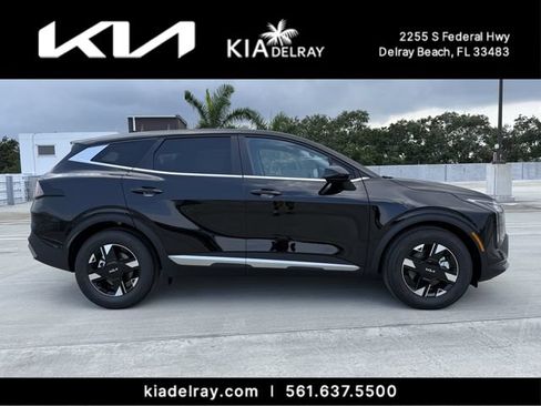 New 2026 Kia Sportage LX FWD image 2