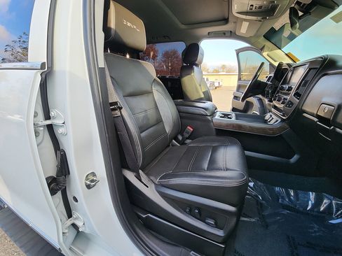 Used 2019 GMC Sierra 2500 Denali image 26