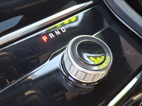 Used 2023 Jeep Grand Cherokee Altitude image 16