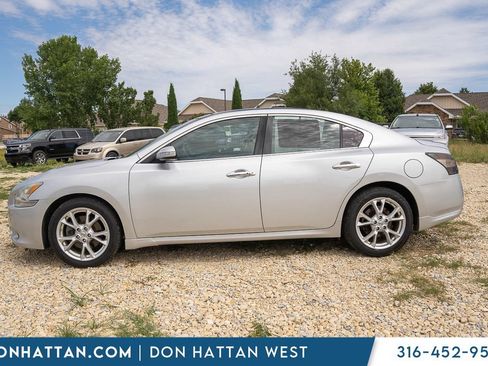 Used 2012 Nissan Maxima 3.5 SV w/ Premium Pkg FWD image 2