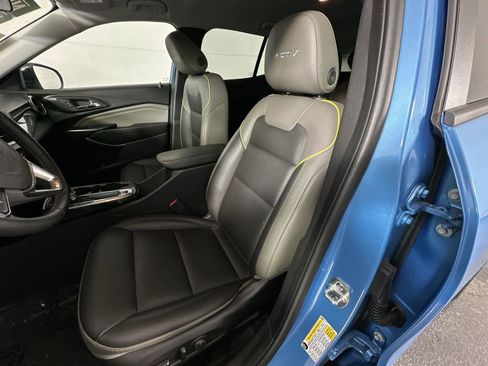 Used 2025 Chevrolet Trax ACTIV w/ Driver Confidence Package image 15