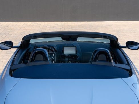 Used 2023 Aston Martin V8 Vantage Roadster RWD image 10