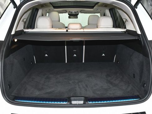 Used 2025 Mercedes-Benz GLE 450e 4MATIC w/ AMG Line Exterior image 69