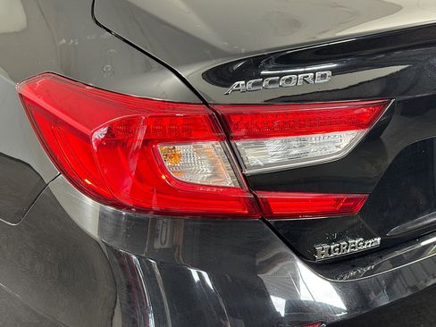 Used 2022 Honda Accord Hybrid image 36