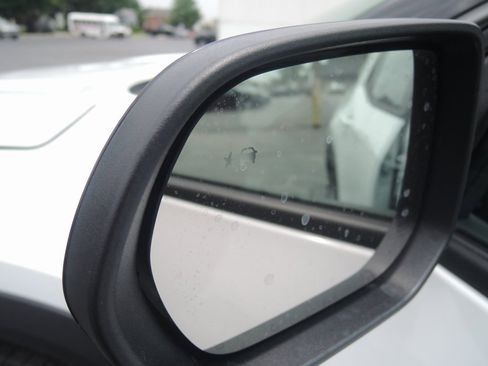 New 2026 Chevrolet Equinox LT w/ Convenience Package II image 25