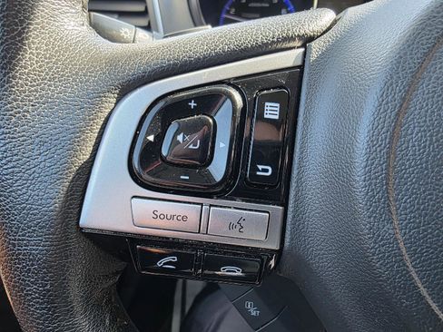 Used 2017 Subaru Outback 3.6R Touring w/ Popular Package #5A image 10