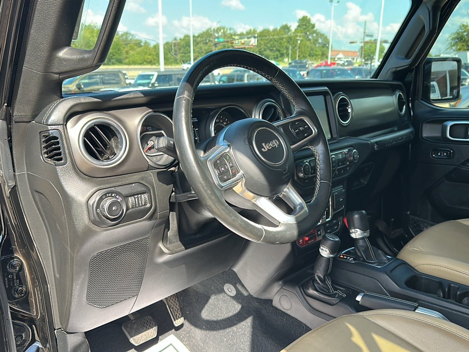 Used 2018 Jeep Wrangler Unlimited Rubicon AWD/4WD image 28