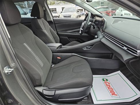 Used 2024 Hyundai Elantra SEL w/ Convenience Package image 16