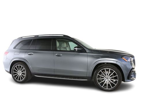 Used 2026 Mercedes-Benz GLS 580 4MATIC image 11