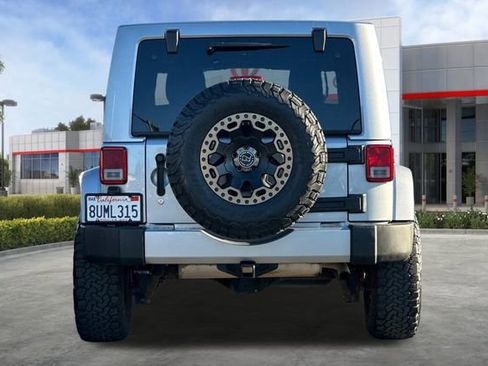 Used 2017 Jeep Wrangler Unlimited Sahara w/ Connectivity Group image 5