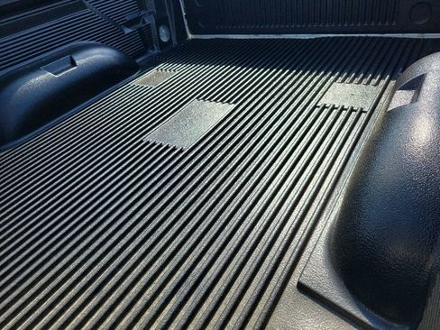 Used 2024 RAM 2500 Laramie AWD/4WD image 9