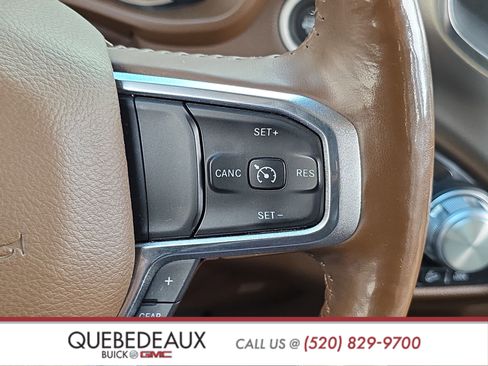 Used 2019 RAM 1500 Laramie AWD/4WD image 14