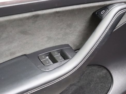 Used 2023 Tesla Model Y Long Range image 45