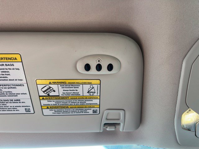 Used 2017 Ford Escape Titanium FWD image 31