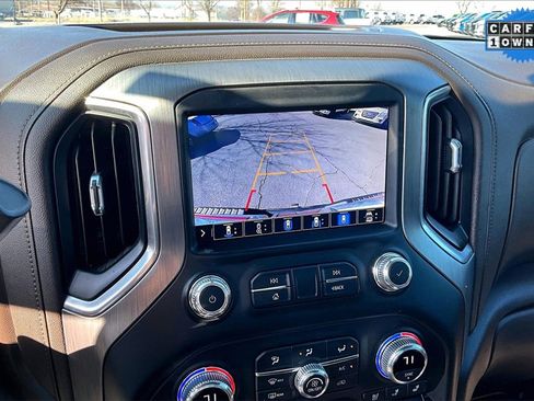 Used 2022 GMC Sierra 2500 Denali w/ Denali Black Diamond Edition image 20