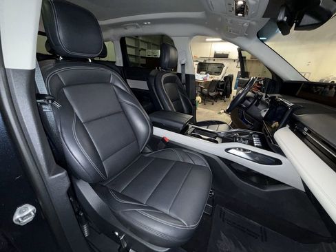 Used 2024 Lincoln Nautilus Premier w/ Equipment Group 102A image 26