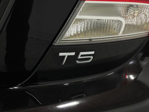 Used 2013 Volvo C70 T5 image 37