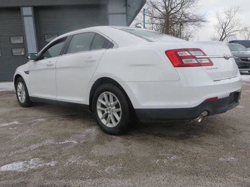 Used 2013 Ford Taurus SE image 8