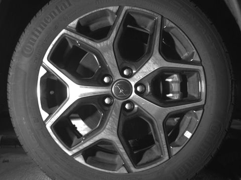 Used 2025 Jeep Compass Limited image 13