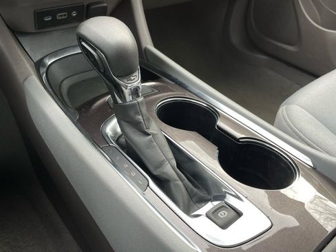 Used 2022 Chevrolet Malibu LT image 20