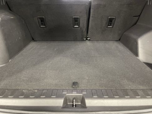 Used 2024 Chevrolet Equinox LT image 12