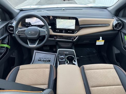 New 2026 Chevrolet Equinox ACTIV w/ Convenience Package III AWD/4WD image 12