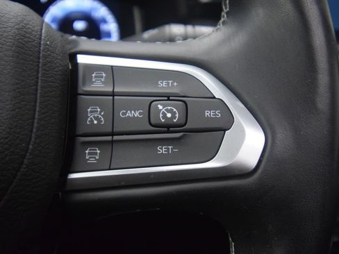 Used 2022 Jeep Compass High Altitude AWD/4WD image 37