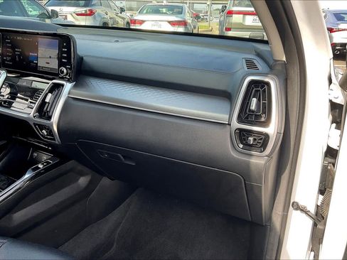 Used 2022 Kia Sorento SX image 15