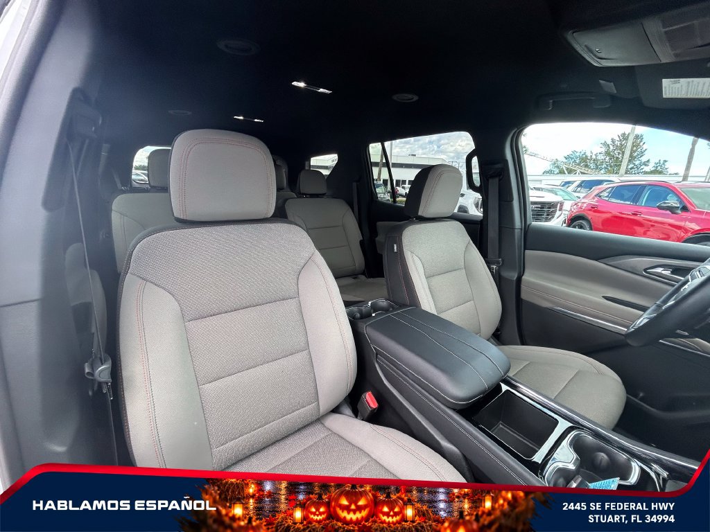 Used 2026 Chevrolet Traverse LT w/ Driver Confidence Package FWD image 16