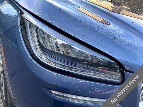 Used 2022 Lincoln Corsair AWD w/ Premium Package image 24
