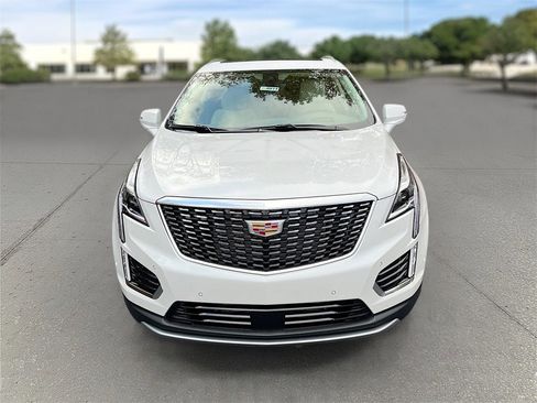 New 2026 Cadillac XT5 Premium Luxury w/ Driver Assist Package image 2