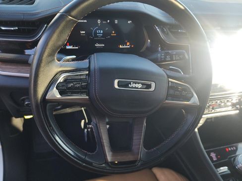 Used 2023 Jeep Grand Cherokee L Summit w/ Advanced Protech Group IV image 8