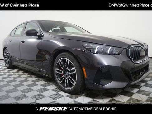 New 2026 BMW 550e xDrive AWD/4WD image 1