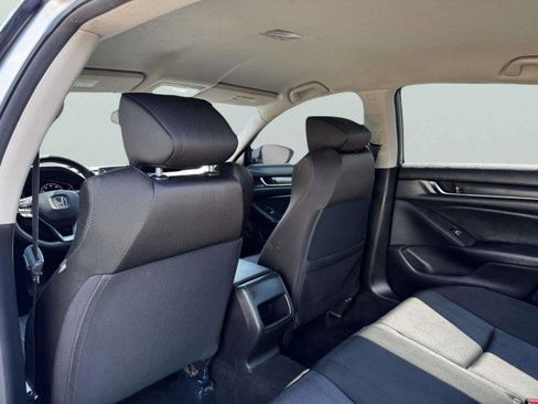 Used 2019 Honda Accord LX image 36
