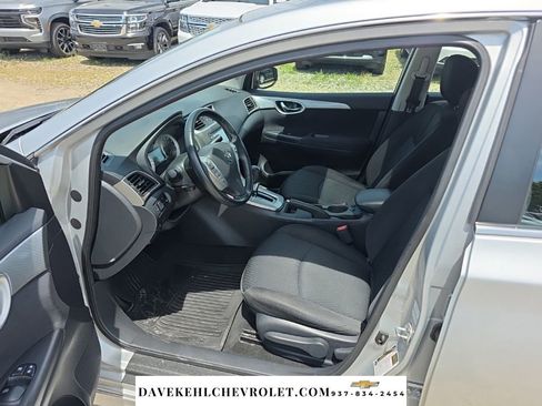 Used 2014 Nissan Sentra SR w/ Premium Package FWD image 28