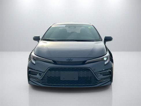 Used 2024 Toyota Corolla SE image 2