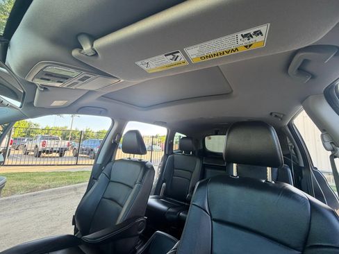 Used 2017 Honda Pilot EX-L image 16