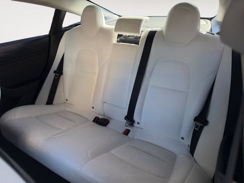 Used 2022 Tesla Model 3 Long Range AWD/4WD image 13