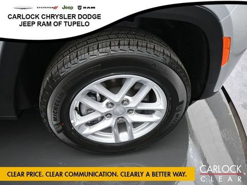 Used 2025 Jeep Grand Cherokee L Laredo image 54